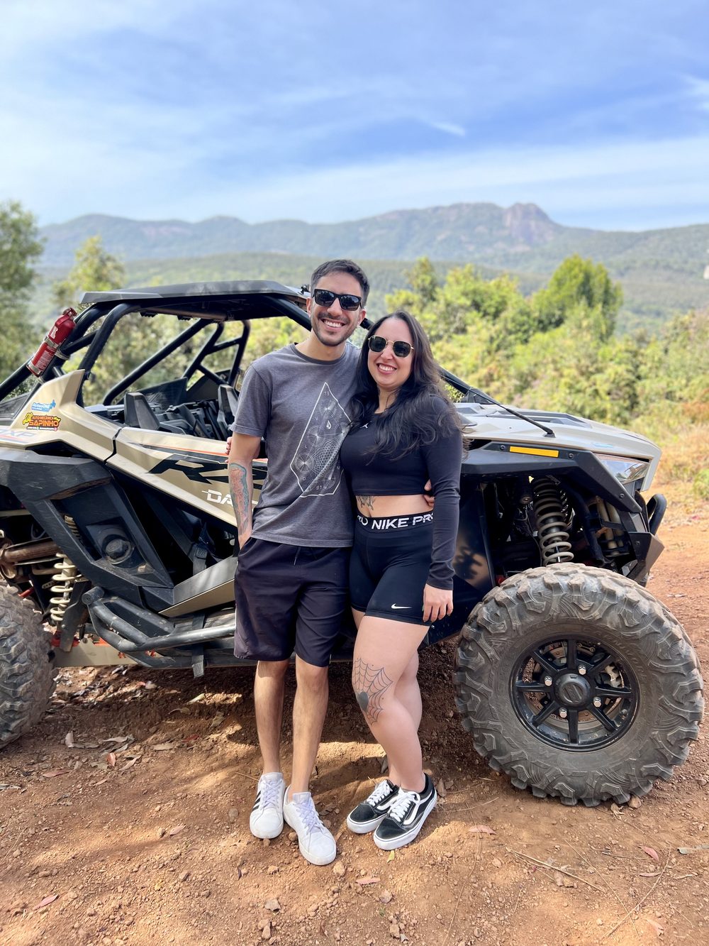 Passeio de UTV com o companheiro